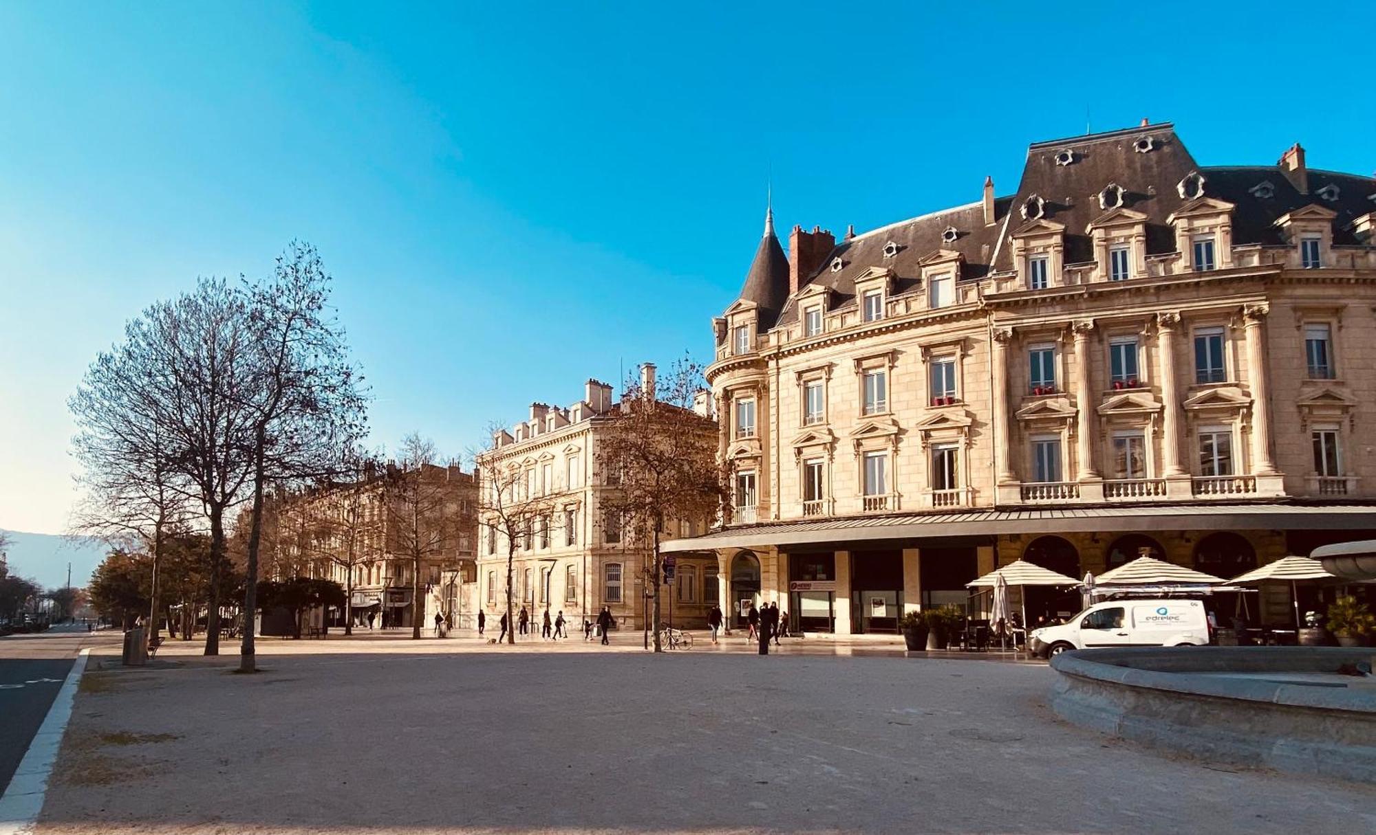 Appartement Centre Ville De Valence Face A La Gare Exterior foto